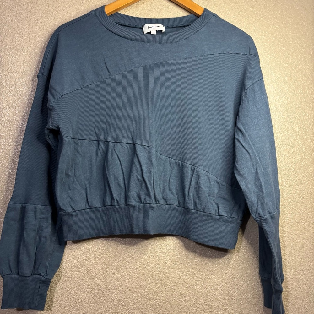 Bohme Blue Cropped Sweatshirt with Geometric Texture size M